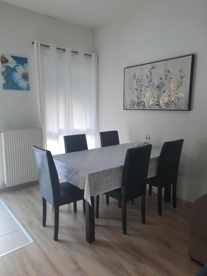 Lívia Apartman Hévíz Exterior foto